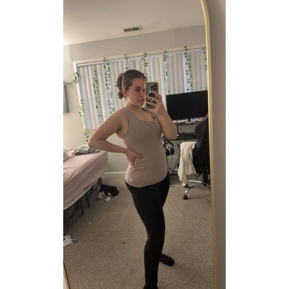 Vuori Athletic top - Picture 7 of 7